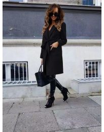 Елегантно дамско палто с колан в черно - код 7940